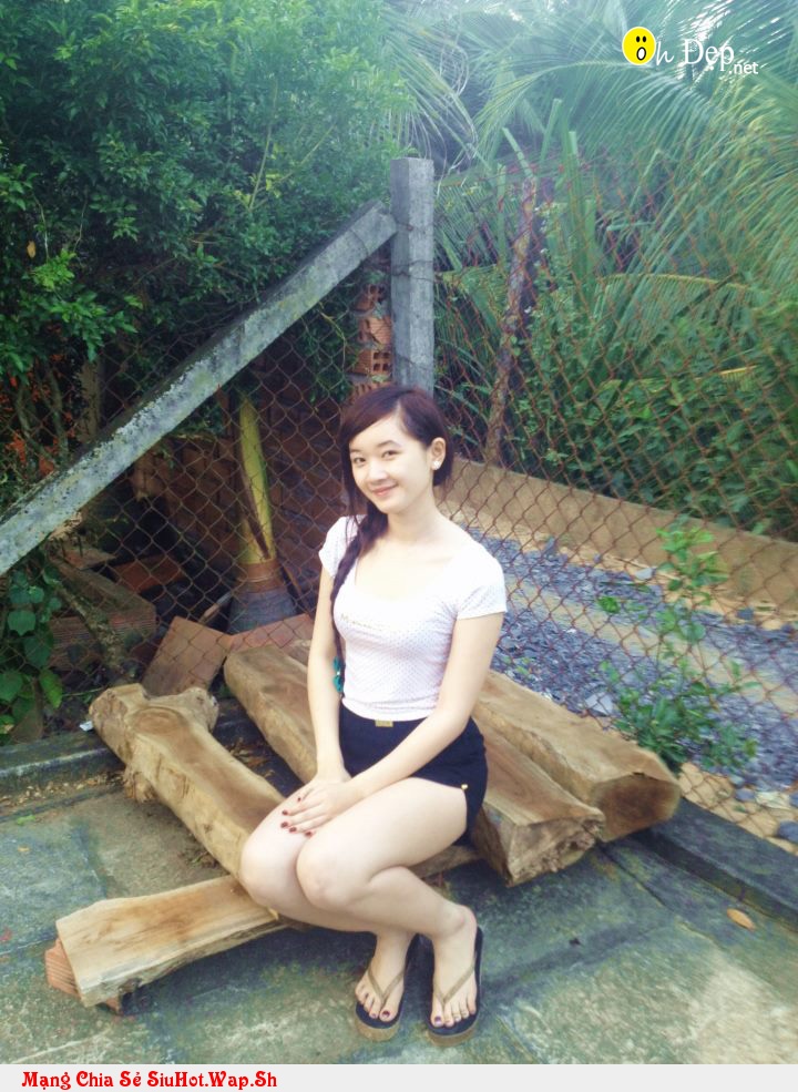 Cấm trẻ em dưới 18...và thanh niên mới lớn...