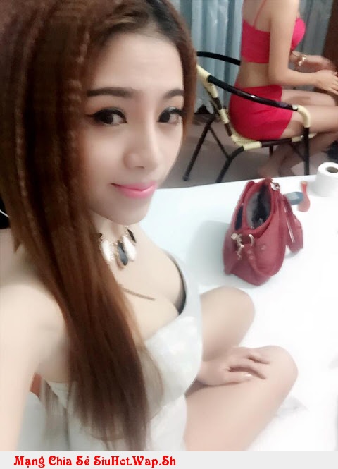 Linh Chi Pi nhìn phê phê