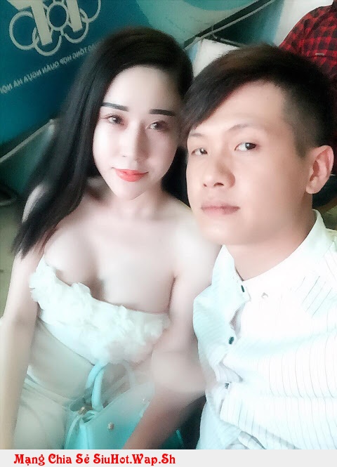 Vũ Thùy Dung khoe vếu cực chất